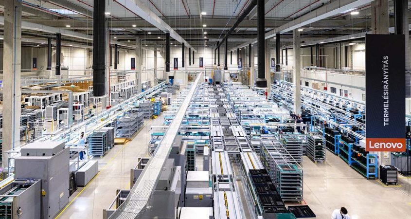 Lenovo: Άνοιξε την πρώτη μονάδα παραγωγής στην Ευρώπη