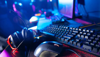 Περιφερειακά: Το μεγάλο “ταξίδι” από τα πληκτρολόγια στους AI Assistants